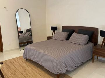 Casa con alberca privada y terraza, en venta, Zona Norte, Mérida