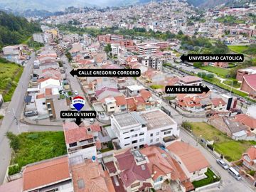 En Venta Casa a 2 cuadras de la Universidad Católica de Azogues