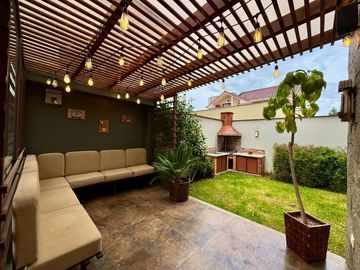 En Venta Casa a 2 cuadras de la Universidad Católica de Azogues