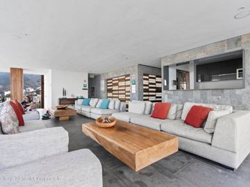 Departamento en venta en Puerto Vallarta, Oceana 311 a 2 cuadras a playa.
