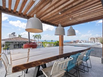 Departamento en venta en Puerto Vallarta, Oceana 311 a 2 cuadras a playa.