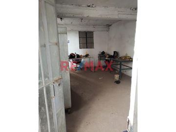 Se Vende Terreno En Zona Comercial De Ate, Precio Negociable