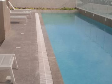 VENDO LINDO DPTO DE 1 DORM DE ESTRENO CON VISTA PANORAMICA Y CON PARQUE PRIVADO y PISCINA EN SURCO POR JOCKEY PLAZA