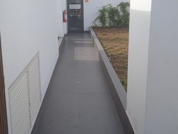 VENDO LINDO DPTO DE 1 DORM DE ESTRENO CON VISTA PANORAMICA Y CON PARQUE PRIVADO y PISCINA EN SURCO POR JOCKEY PLAZA