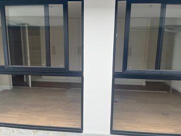 VENDO BONITO DPTO DE ESTRENO EN PRIMER PISO EN SURCO FRENTE A PARQUE