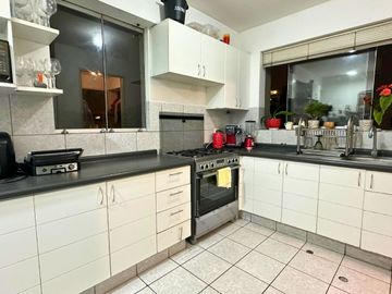 Excelente Oportunidad Para Vivir Cerca Al Malecón Cisneros, 3 dormitorios, Venta en Miraflores