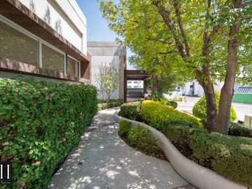 CASA EN VENTA MILENIO III, CONDOMINIO CON AMENIDADES, EXCELENTE VISTA, TODOS LOS SERVICIOS.