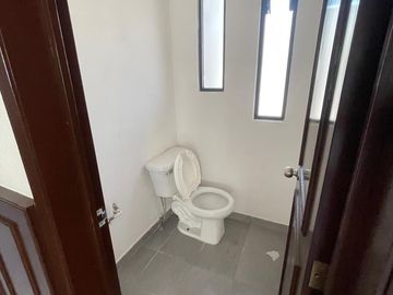 BONITA CASA AMPLIA EN VENTA BIEN UBICADA