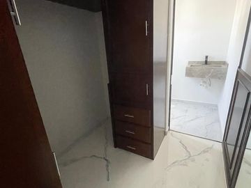 BONITA CASA AMPLIA EN VENTA BIEN UBICADA
