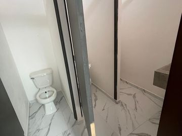BONITA CASA AMPLIA EN VENTA BIEN UBICADA