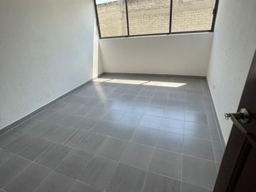 BONITA CASA AMPLIA EN VENTA BIEN UBICADA