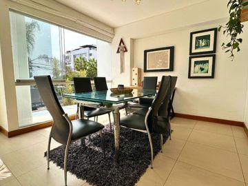 Hermoso Dpto a Dos Cdras del Malecón Cisneros, 3 dormitorios, Muy Iluminado, Venta en Miraflores