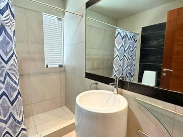Hermoso Dpto a Dos Cdras del Malecón Cisneros, 3 dormitorios, Muy Iluminado, Venta en Miraflores