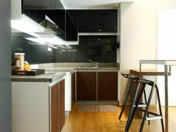 1BR CONDO; ST FRANCIS SHANGRI-LA PLACE TOWER 1 - MANDALUYONG CITY - FOR SALE
