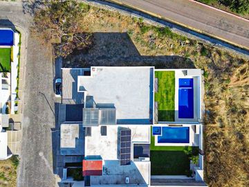 EXCELENTE CASA AL SUR DE CUERNAVACA