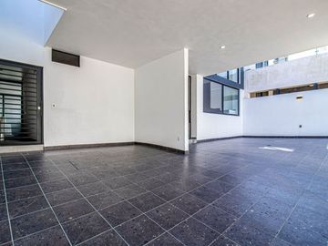 EXCELENTE CASA AL SUR DE CUERNAVACA