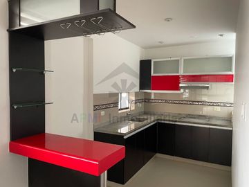 VENTA DE DEPARTAMENTO EN NOVENO PISO EN URB. SANTA VICTORIA DE CHICLAYO