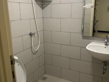 Dijual Apartemen Amor Pakuwon City Mall Surabaya 2BR Full Furnish View Pool Laut dekat Kampus ITS UNAIR UWM