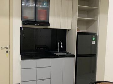 Dijual Apartemen Amor Pakuwon City Mall Surabaya 2BR Full Furnish View Pool Laut dekat Kampus ITS UNAIR UWM