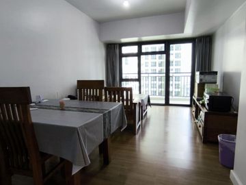 Corner Unit For Sale in Solstice Tower, Makati City