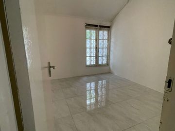 Rumah 2 lantai Parkit di Sektor 2 - Bintaro, Jakarta Selatan