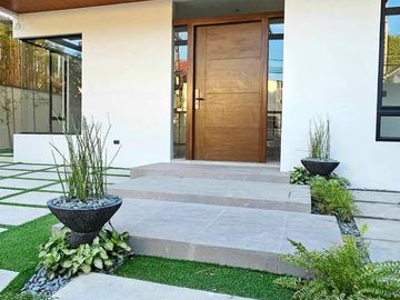 House and Lot for Sale 2-Story with Swimming Pool in BF Homes, Las Pinas City