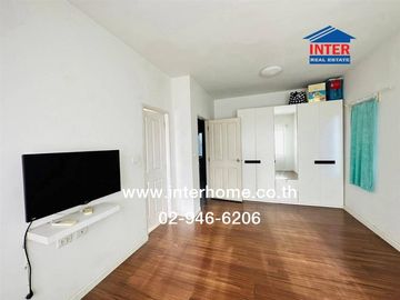 3-storey townhouse, 21.2 sq m, Town Plus Village, Pracha Uthit, next to Big C Pracha Uthit, Pracha Uthit Intersection 90, Pracha Uthit Road, Thung Khr