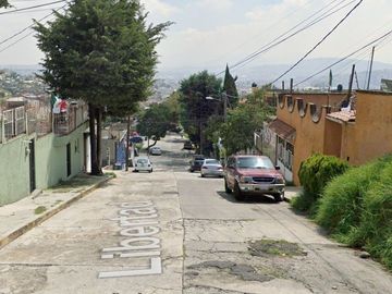 PRECIOSA Y AMPLIA CASA IDEAL PARA INVERSIONISTAS, FRENTE A GALERÍAS ATIZAPAN -NO CRÉDITOS-