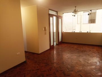 ALQUILO DPTO. 02 DORM. + COCHERA 3° PISO - LA MOLINA