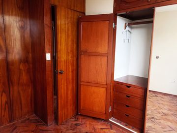 ALQUILO DPTO. 02 DORM. + COCHERA 3° PISO - LA MOLINA