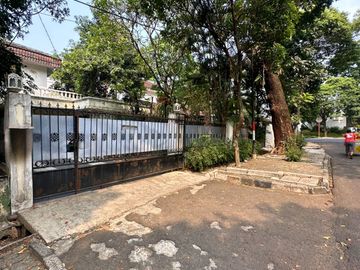 RUMAH BAGUS dan ASRI di Jl DARMAWANGSA, KEBAYORAN BARU, JAKSEL