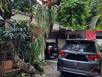 RUMAH BAGUS dan ASRI di Jl DARMAWANGSA, KEBAYORAN BARU, JAKSEL
