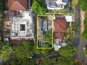 RUMAH BAGUS dan ASRI di Jl DARMAWANGSA, KEBAYORAN BARU, JAKSEL