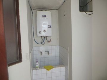 DPTO EN ALQUILER FRENTE A PARQUE EN LA AURORA: 3 DORM, 2 BAÑ, S/3,600