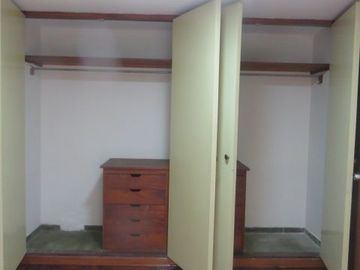 DPTO EN ALQUILER FRENTE A PARQUE EN LA AURORA: 3 DORM, 2 BAÑ, S/3,600