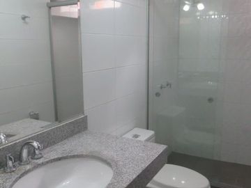 DPTO EN ALQUILER FRENTE A PARQUE EN LA AURORA: 3 DORM, 2 BAÑ, S/3,600