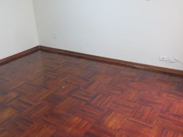 DPTO EN ALQUILER FRENTE A PARQUE EN LA AURORA: 3 DORM, 2 BAÑ, S/3,600