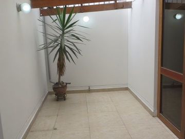 DPTO EN ALQUILER FRENTE A PARQUE EN LA AURORA: 3 DORM, 2 BAÑ, S/3,600