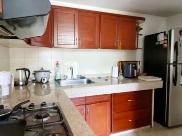 SE VENDE HERMOSO APTO 4 PISO, ESQUINERO, C.R. EN EL INGENIO
