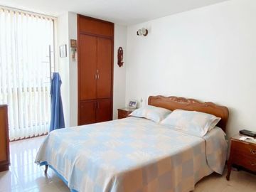SE VENDE HERMOSO APTO 4 PISO, ESQUINERO, C.R. EN EL INGENIO
