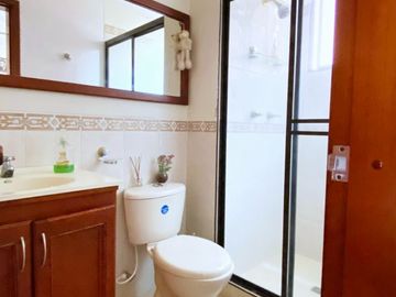 SE VENDE HERMOSO APTO 4 PISO, ESQUINERO, C.R. EN EL INGENIO
