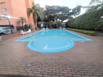 SE VENDE HERMOSO APTO 4 PISO, ESQUINERO, C.R. EN EL INGENIO