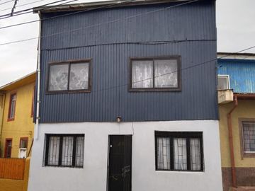Acogedora Casa Con Vista Al Mar En Cerro Cordillera