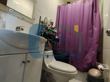 SE VENDE LINDA CASA CON PISCINA