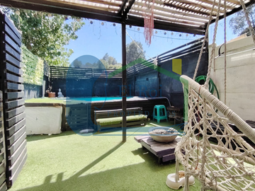SE VENDE LINDA CASA CON PISCINA