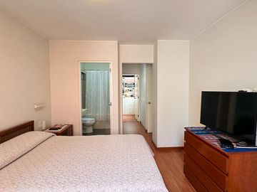 Impecable, cómodo  y Funcional DPTO 🏡 super bien ubicado en el límite de Lince con San Isidro