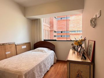 Impecable, cómodo  y Funcional DPTO 🏡 super bien ubicado en el límite de Lince con San Isidro