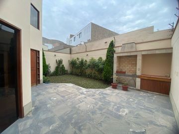 Se Vende Casa En Los Alamos De Monterrico – Santiago De Surco