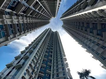 Rent-To-Own and Pet-Friendly 1 Bedroom in The Trion Towers BGC