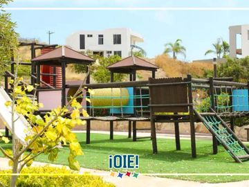 Amplio Lote En Venta En Urbanización Ciudad Del Mar